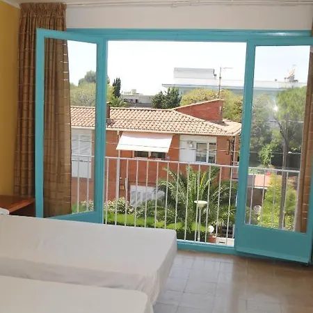 Utopia House Hostel