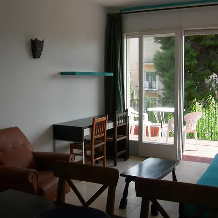 Utopia House Sitges