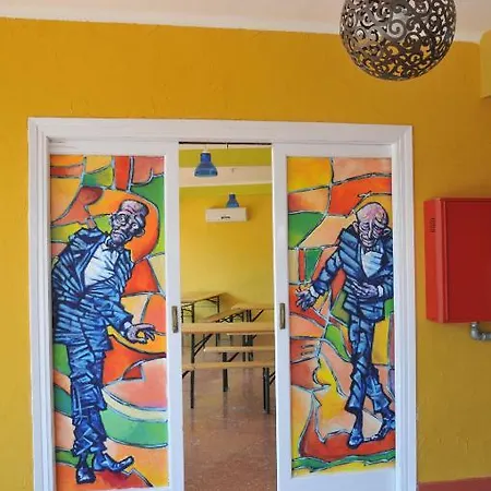 Utopia House Hostel