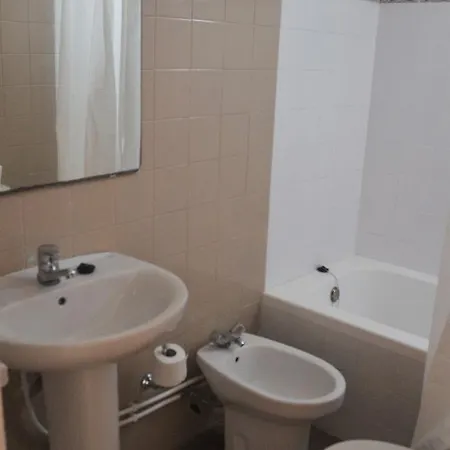 Utopia House Hostel Sitges