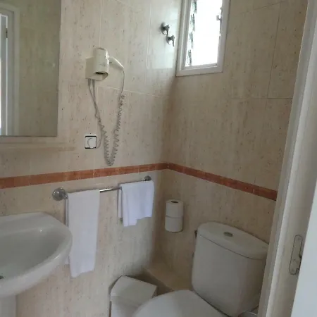 Utopia House Vandrarhem Sitges
