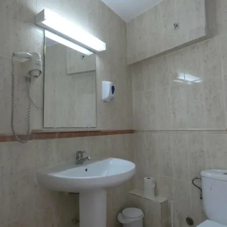 Utopia House Hostel Sitges